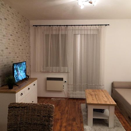Apartman S Terasou Ошчадница Экстерьер фото