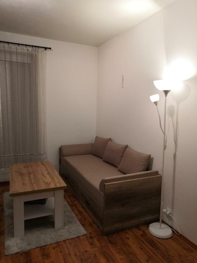 Apartman S Terasou Ошчадница Экстерьер фото